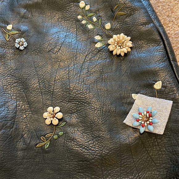 NWT Zara leather floral mini skirt - Picture 3 of 5